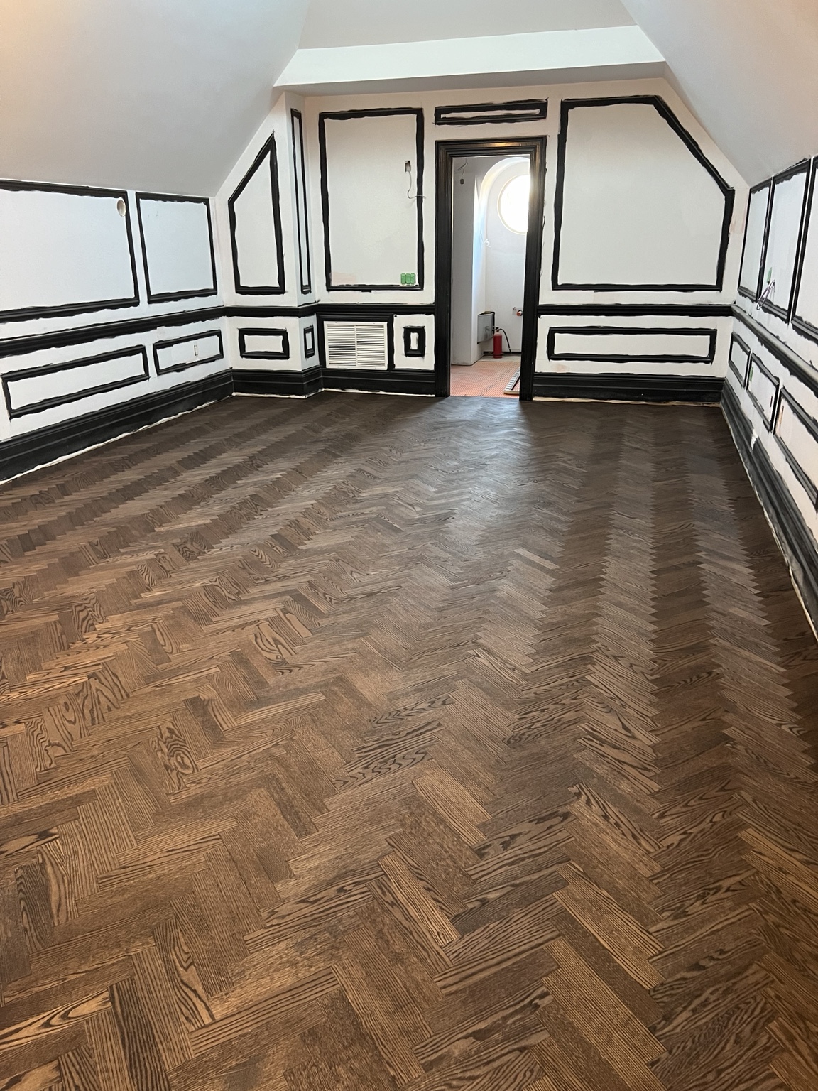 Refinishing — Forest Hill